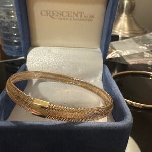 Italian 14 kt yellow gold elastic bangle